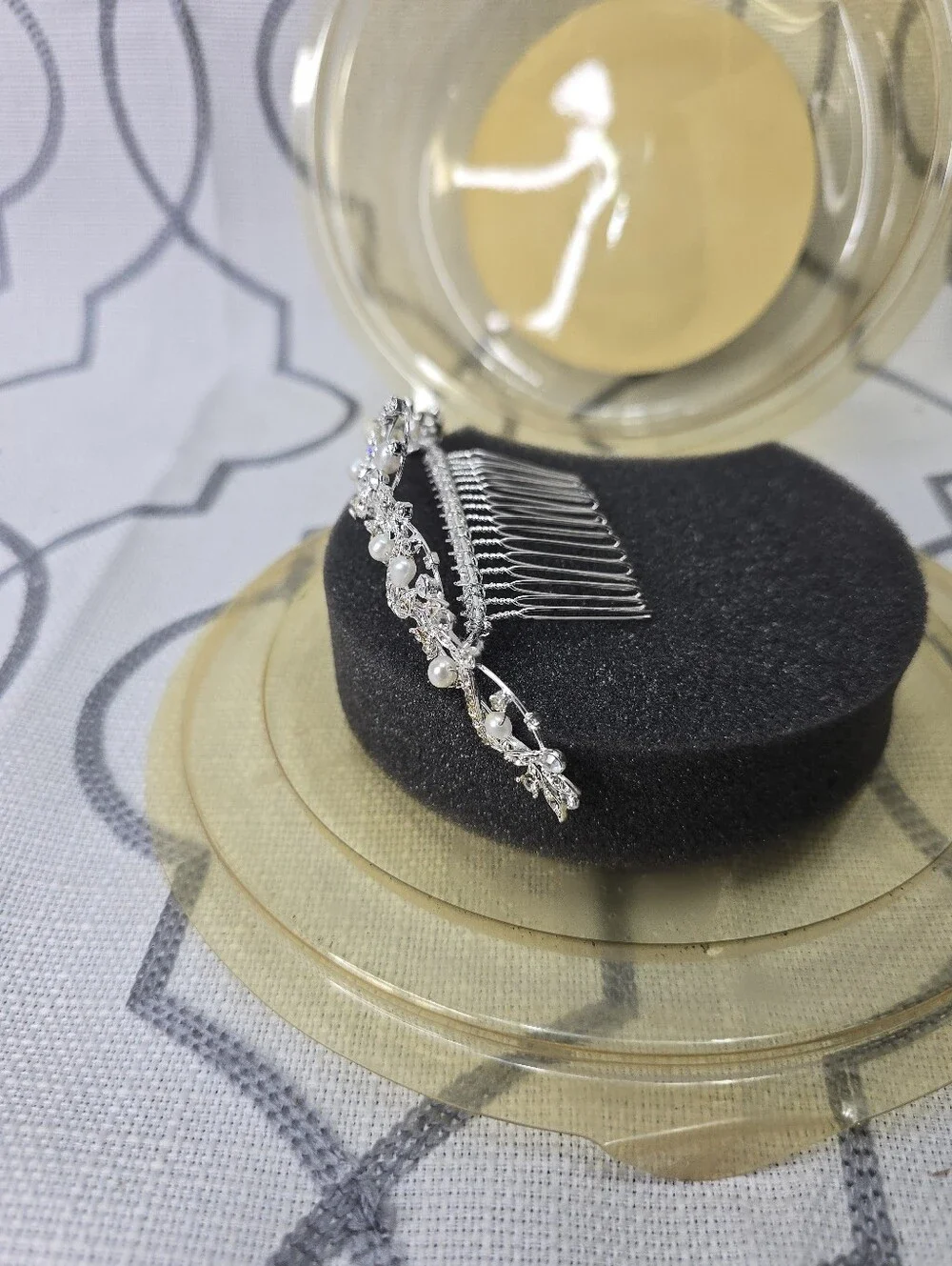 David's Bridal Headpiece Collection Pearls and Rhinestones Silver Comb Vintage